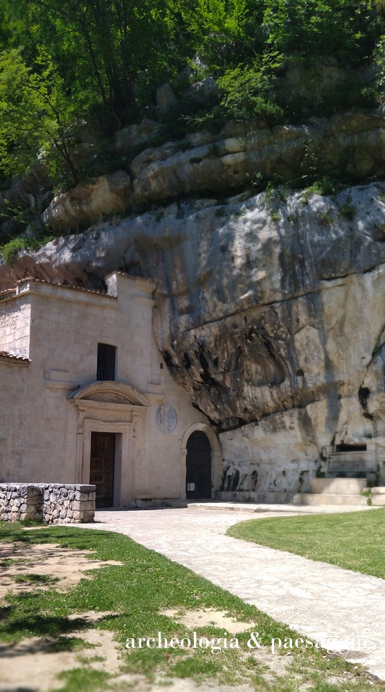 Gli Eremi di Celestino V: Santo Spirito a Maiella