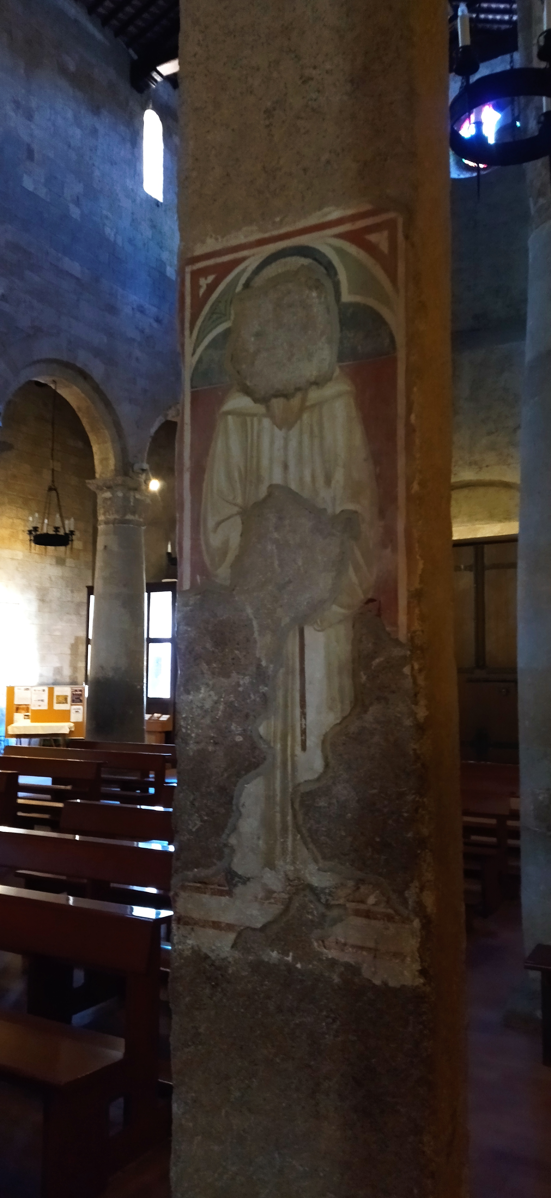 Affresco su pilastro