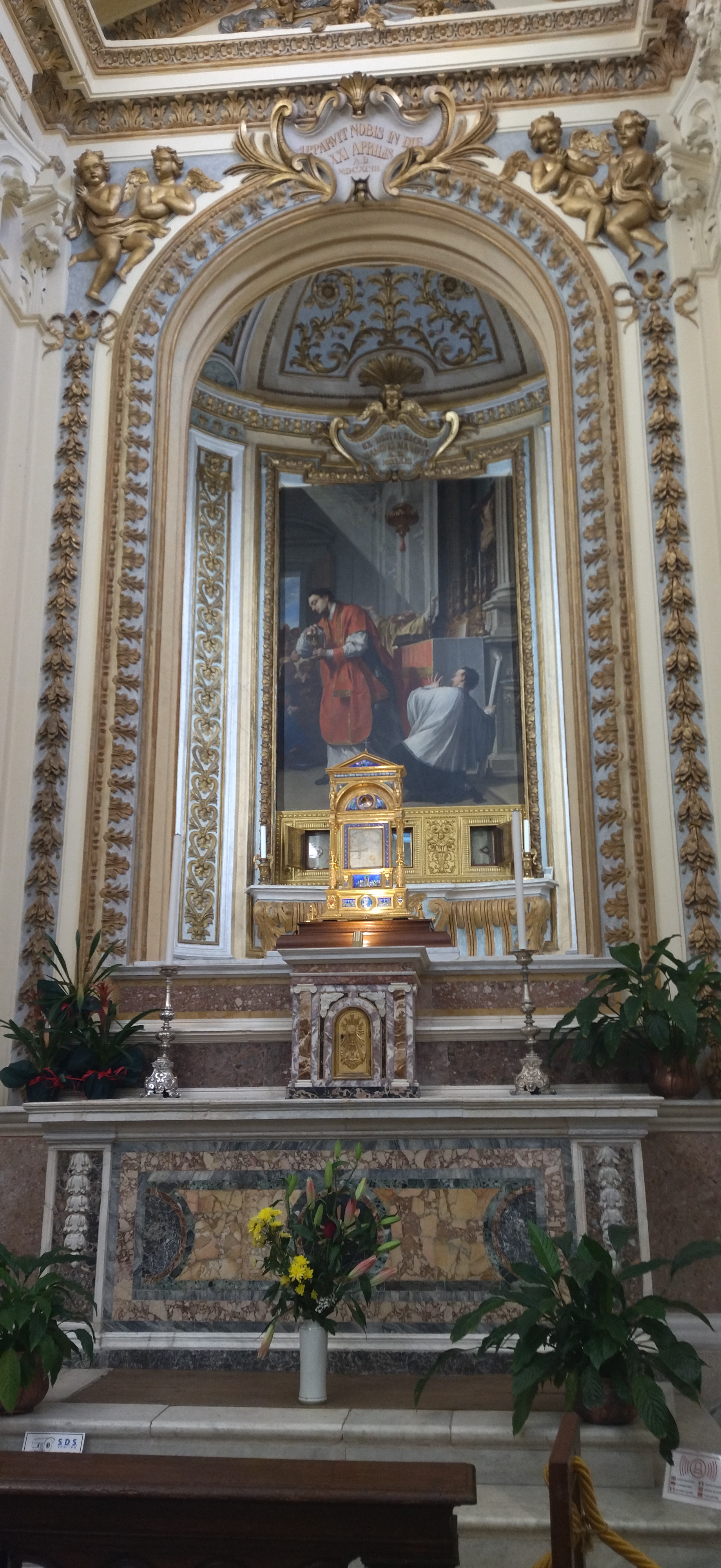 Altare maggiore della cappella del miracolo