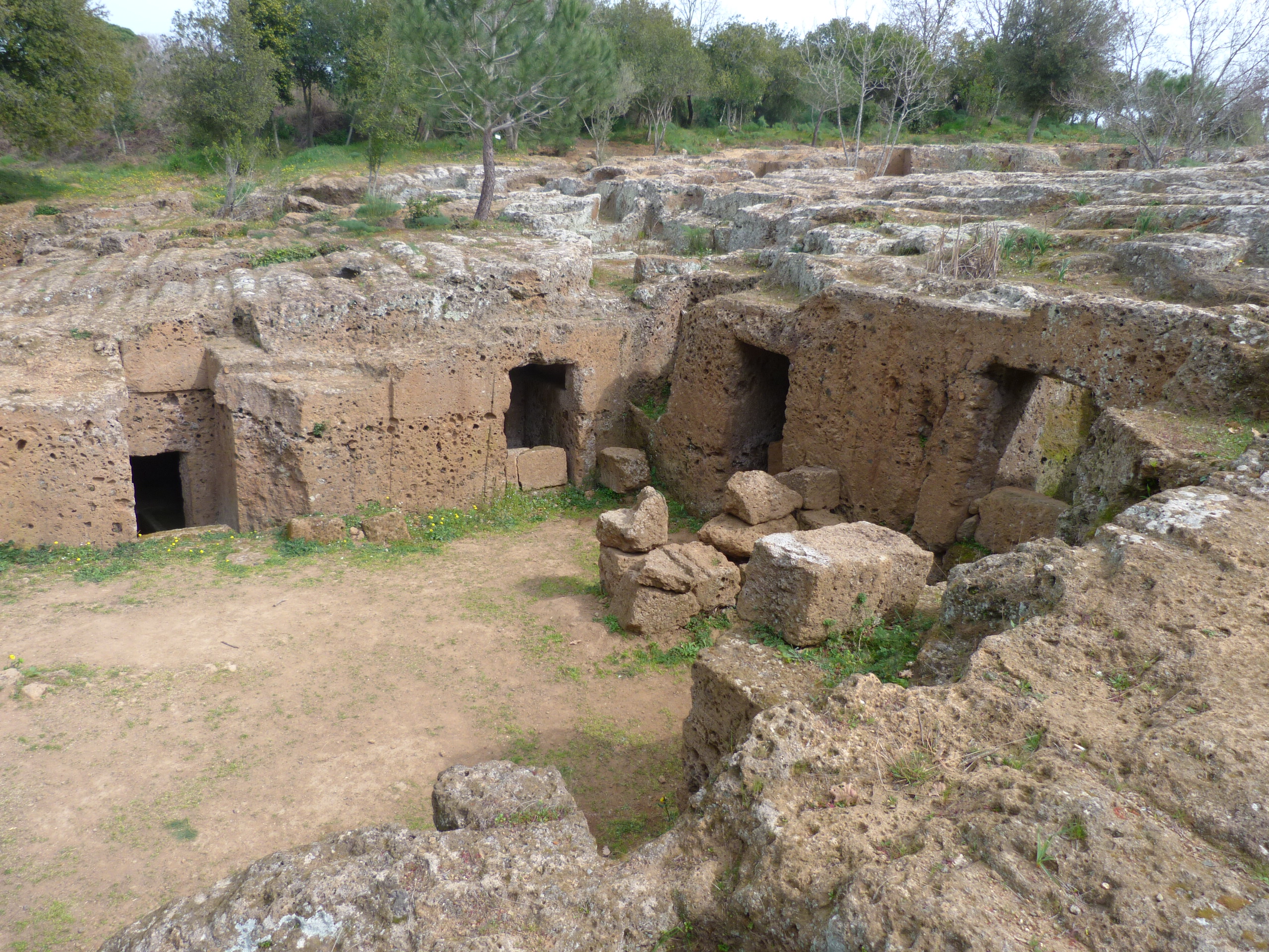 Lungo la via degli Inferi: Cerveteri domenica 27 marzo 2022