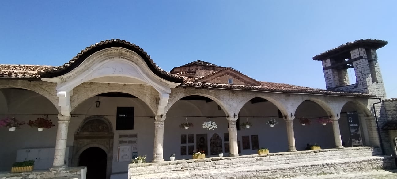 Scopriamo l'Albania: immagini, paesaggi e molto altro