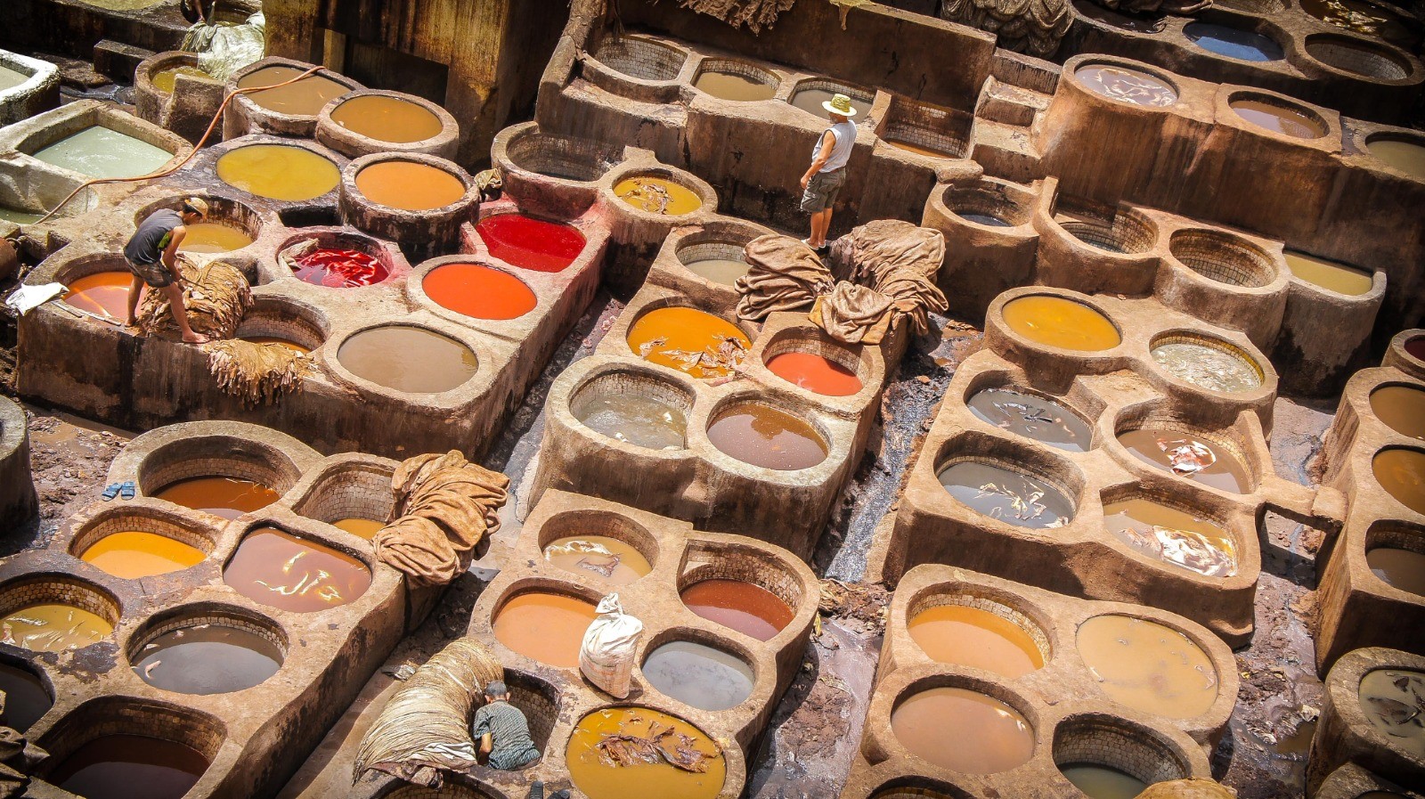 Viaggio alla scoperta del Marocco. Raccontato da Fabio Spinozzi e Michela Corrado. 