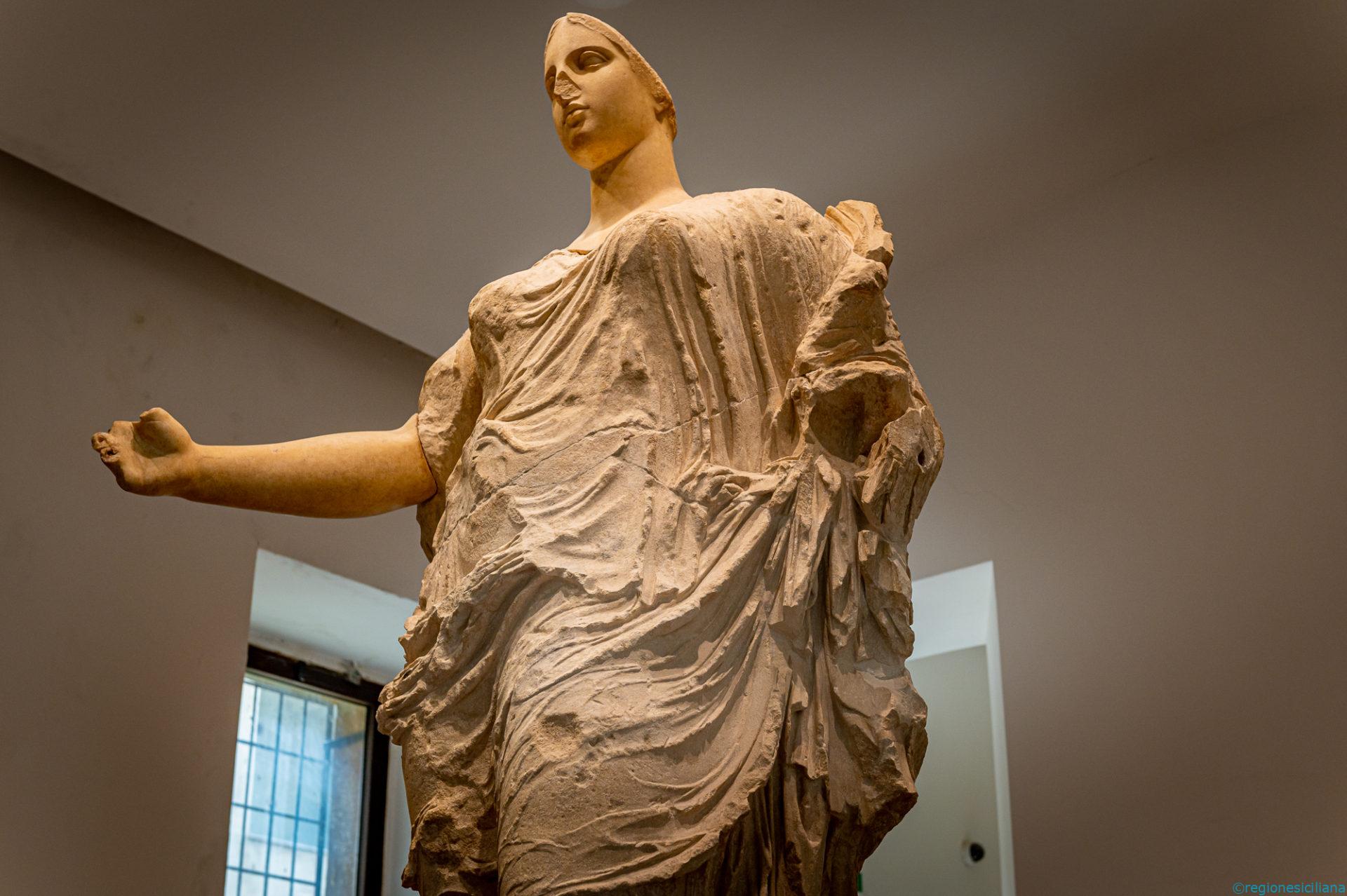 Il fascino della scultura classica nella Dea di Morgantina