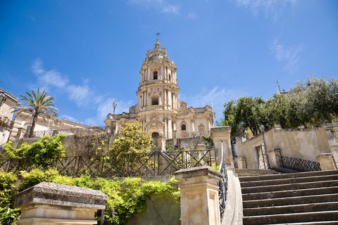  Il barocco siciliano di Val di Noto: visita al Duomo di San Giorgio a Modica.