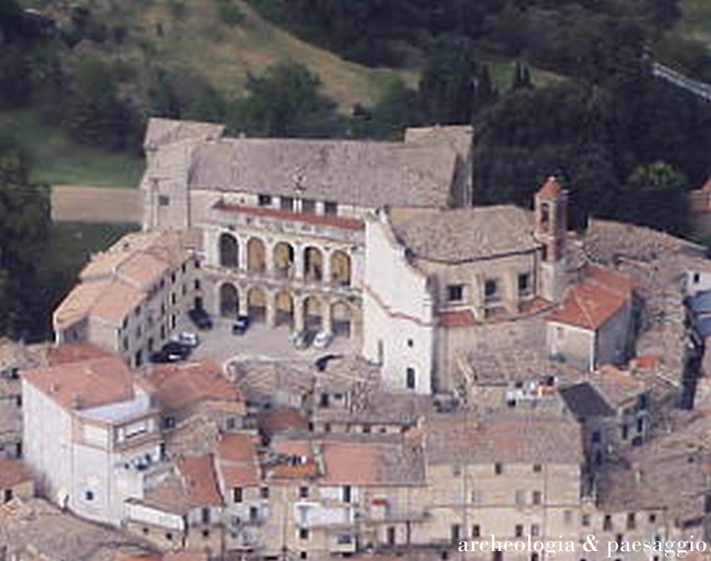 Palazzo Camuccini seconda parte: Storia del Palazzo.