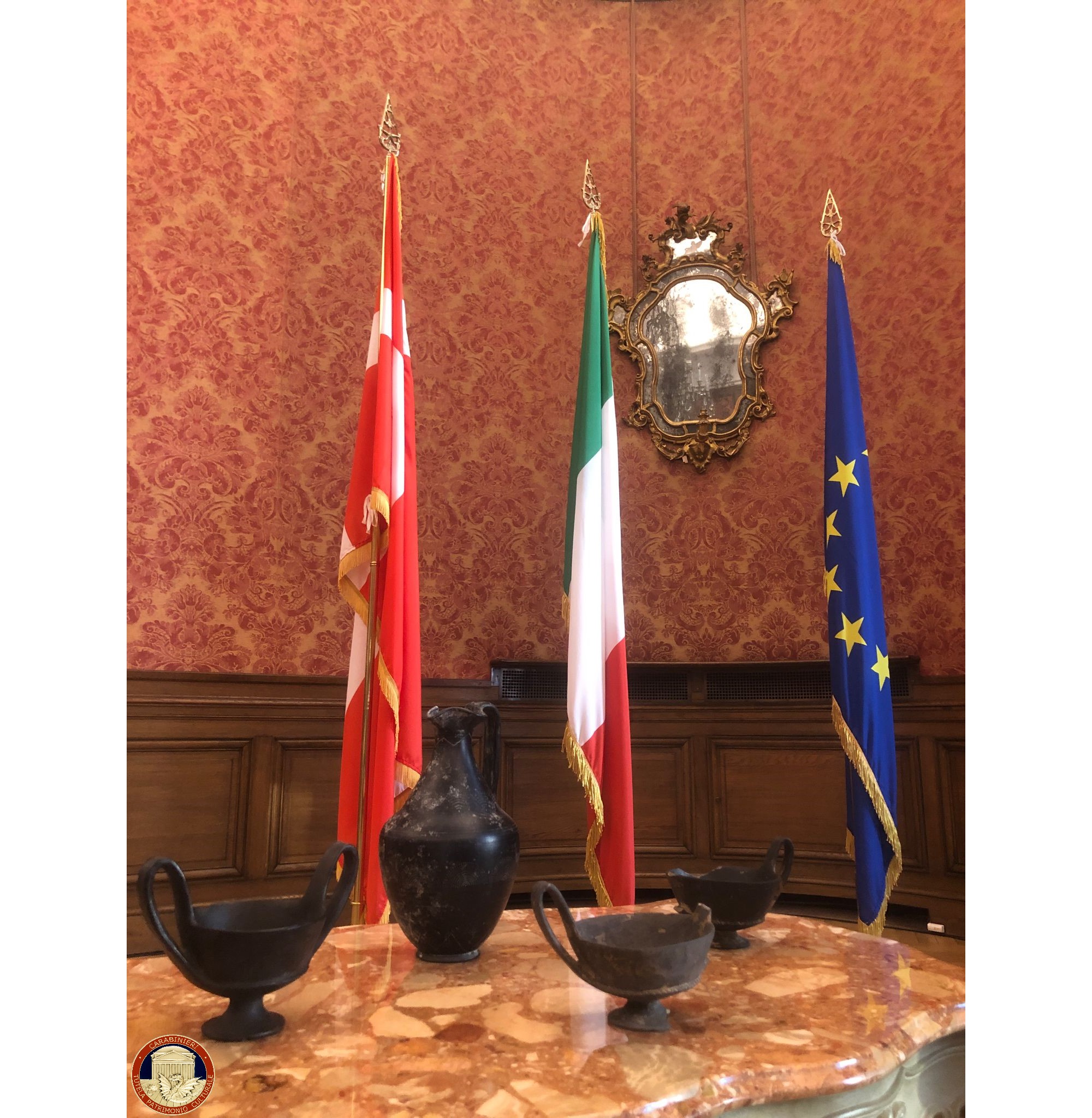Da Copenaghen all'Italia, restituzione dei bellissimi reperti ceramici di origine etrusca. 