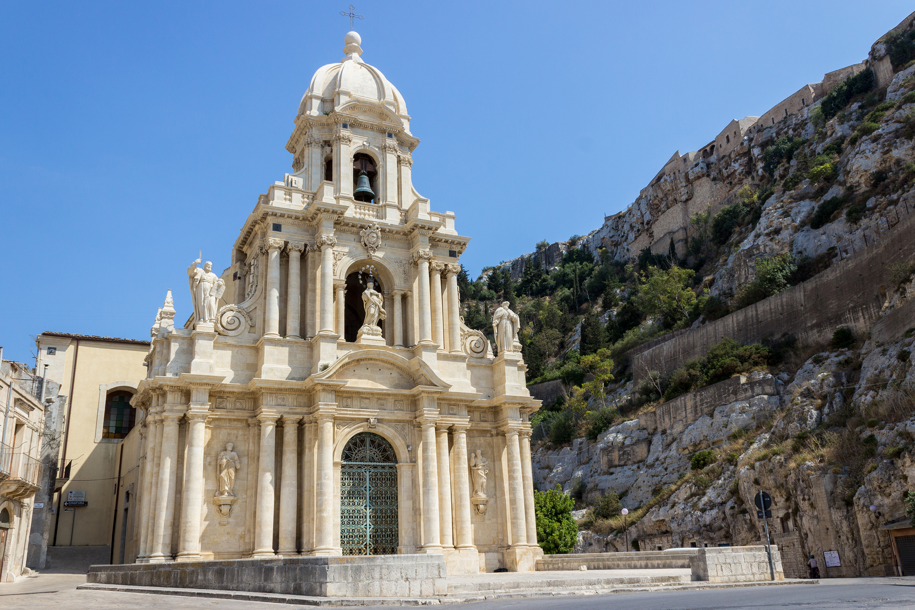 Barocco nel Val di Noto: La chiesa di San Bartolomeo a Scicli.